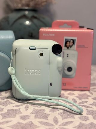 Cámara Fujifilm Instax Mini 12