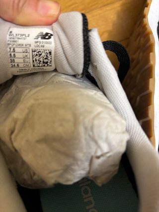 Zapatillas New Balance Negras y Blancas