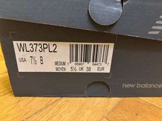 Zapatillas New Balance Negras y Blancas