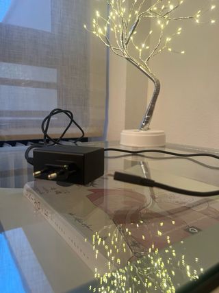 Nintendo Switch con Torre y Porta Mandos