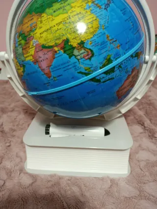 Globo Terráqueo Interactivo Oregon Scientific