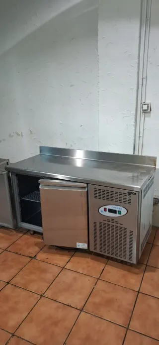 Bajo mostrador 2 puertas Frenox