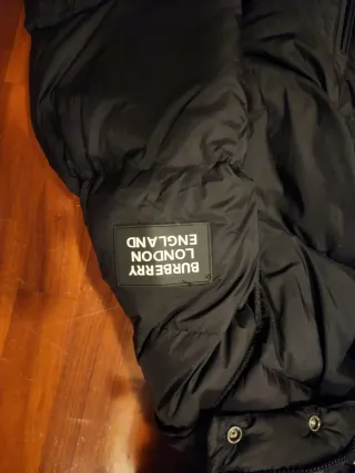 Piumino Burberry nero,nuovo