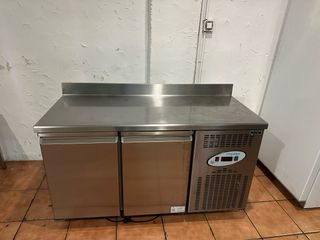 Bajo mostrador 2 puertas FRENOX