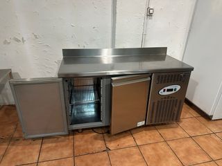 Bajo mostrador 2 puertas FRENOX