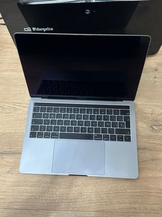 MacBook Pro 13 2019 Touch Bar i7 16GB