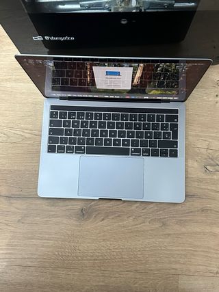 MacBook Pro 13 2019 Touch Bar i7 16GB