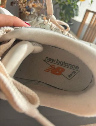 New Balance Beige/Gris Zapatillas Deportivas