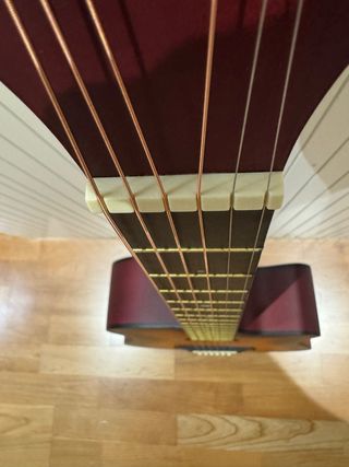 Guitarra Acústica + Cuerdas