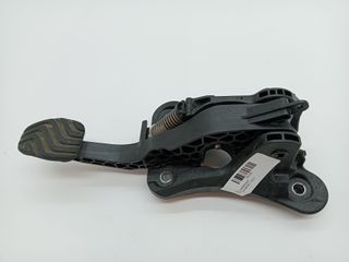 PEDAL EMBRAGUE DACIA SANDERO (2)