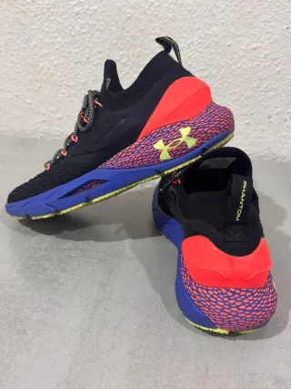 Zapatillas Under Armour Phantom Negras