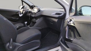 Peugeot 208 PureTech 82 Style 60 kW (82 CV)