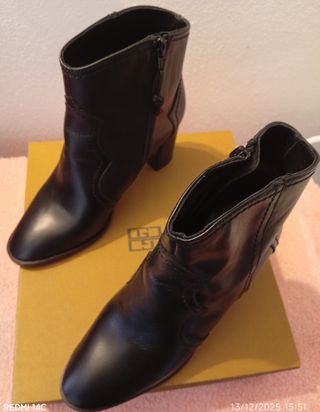 Botines Gloria Ortiz Negros Tacón