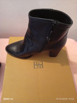 Botines Gloria Ortiz Negros Tacón