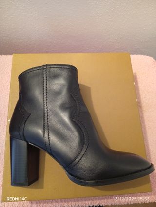 Botines Gloria Ortiz Negros Tacón
