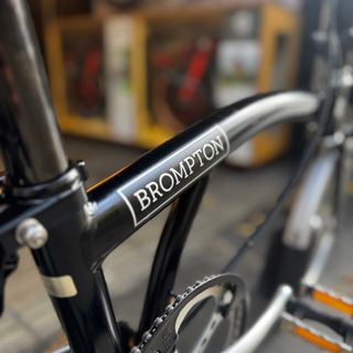 Bicicleta Plegable Brompton C-Line H6L Negra