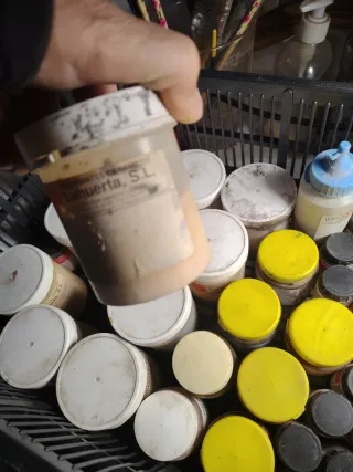 Tintes de polvo cerámico