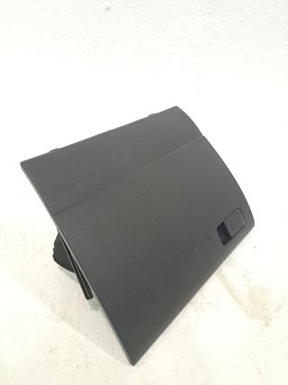 GUANTERA VOLKSWAGEN GOLF VIII LIM. (CD1) (2)