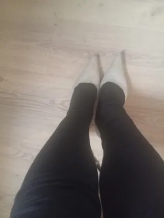 Zapatos de tacón plateados