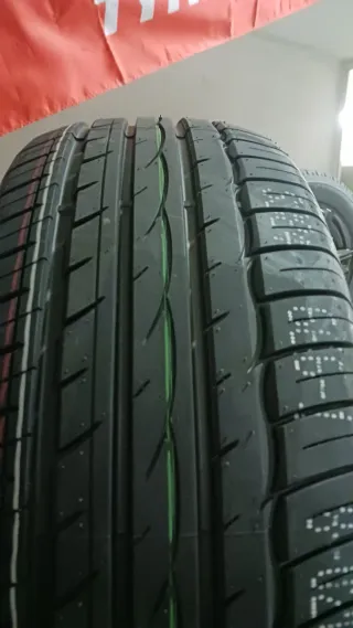 225/55 R17 101W ROADCRUZA RA710