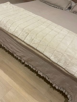 Colcha de algodón beige