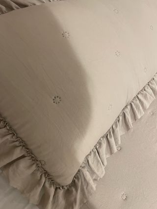 Colcha de algodón beige