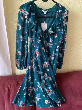 Vestido floral volante manga larga