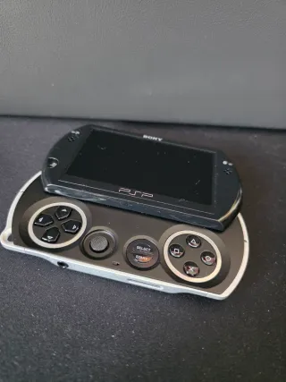 Sony PSP Go 16GB