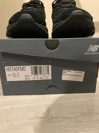 Zapatillas New Balance 5740 Talla 44.5 Negras