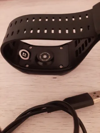 Polar 600 Smartwatch + Cargador