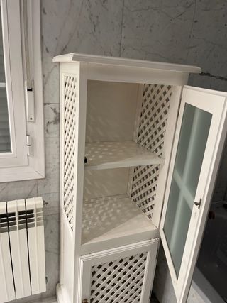 Mobile da bagno bianco con vetro