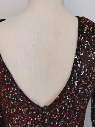 Vestido corto lentejuelas manga larga