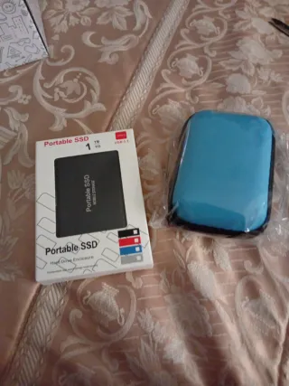 SSD Portátil 1TB TOPEC con funda