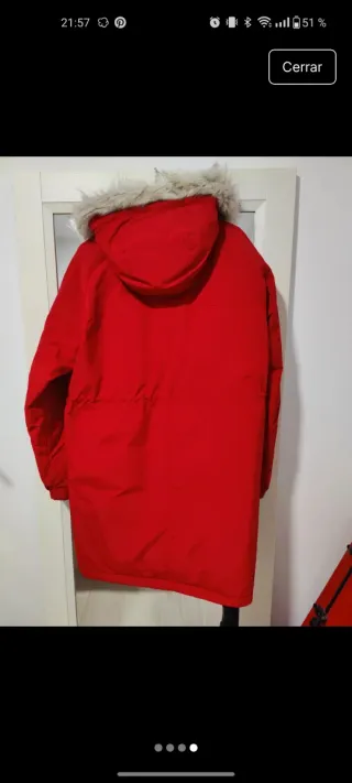 Abrigo Zara Rojo con Capucha y Pelo