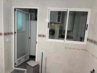 Ventanas correderas aluminio y puertas.