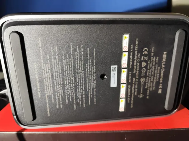 Proiettore Nebula Cosmos 4K SE Dolby