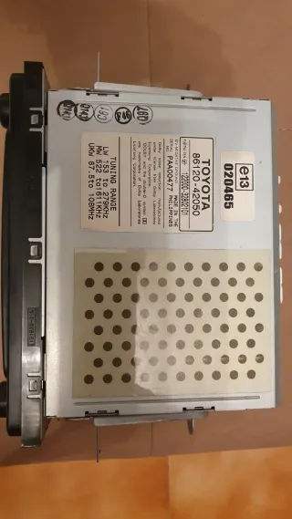 Radio-Cassette Toyota Rav4 año 2003