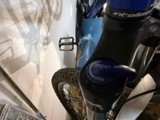 Bicicleta Orbea Azul MTB con suspensión