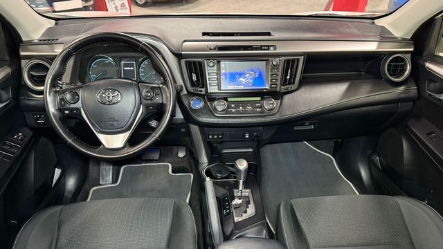 Toyota Rav4 2.5l hybrid 4WD Advance