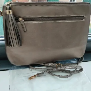 Bolso Clutch Bronce Cocodrilo con Tassel