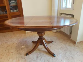 Mesa de comedor extensible de madera