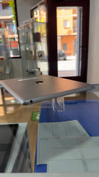 iPad 6ª Gen Gris Espacial 32GB