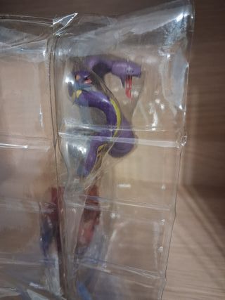Pokemon Arbok & Ekans Figure
