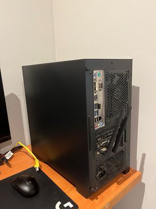 Ordenador EVGA Gaming RGB Negro. Juega a Todo.