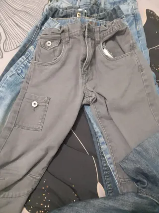 Pantalones vaqueros 5-6 años son 6