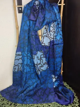 Bufanda/Pañuelo azul motivo oso