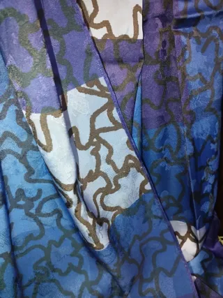 Bufanda/Pañuelo azul motivo oso