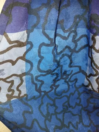 Bufanda/Pañuelo azul motivo oso