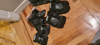 Patines en línea Talla 40 + Protecciones y Casco