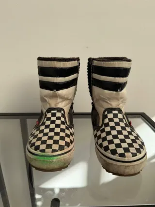 Botas niño Vans apreski. Es un  32,5 de numero